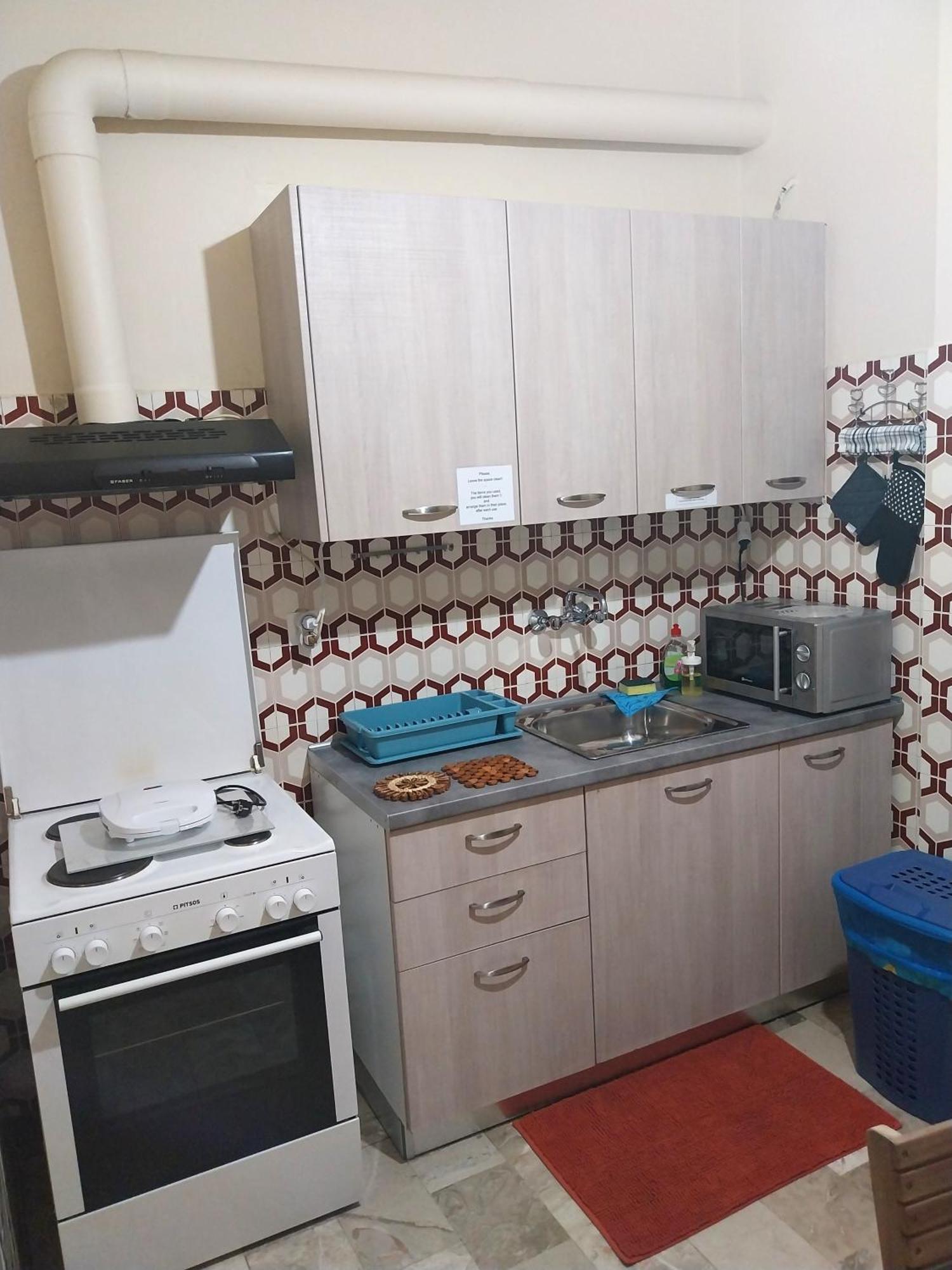 אתונה Cozy & Bright Home 50M From Subway -Agios Antonios מראה חיצוני תמונה
